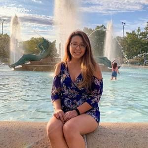 Meet your Posher, Daniela